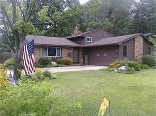 3826 Dover Center Rd, North Olmsted, OH 44070