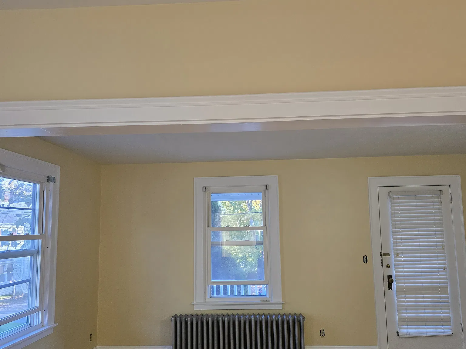 3 bed, 1125 sqft, $2,500 — Photo 4