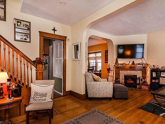 5th image of 1528 Lauderdale Ave