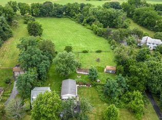 303 Quakertown Rd, Pittstown, NJ 08867