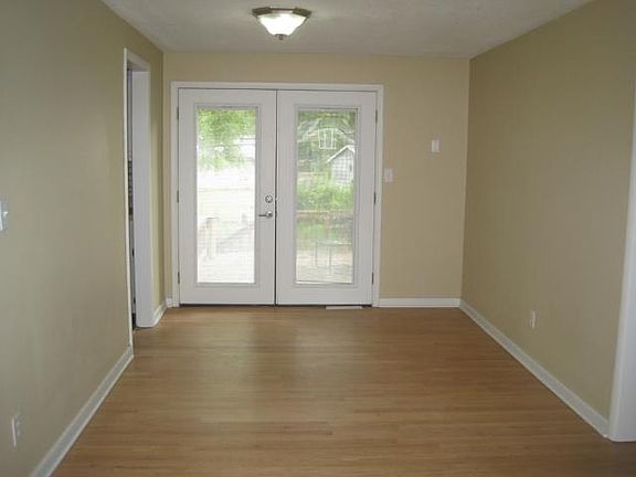 5th image of 9419 Craig Dr