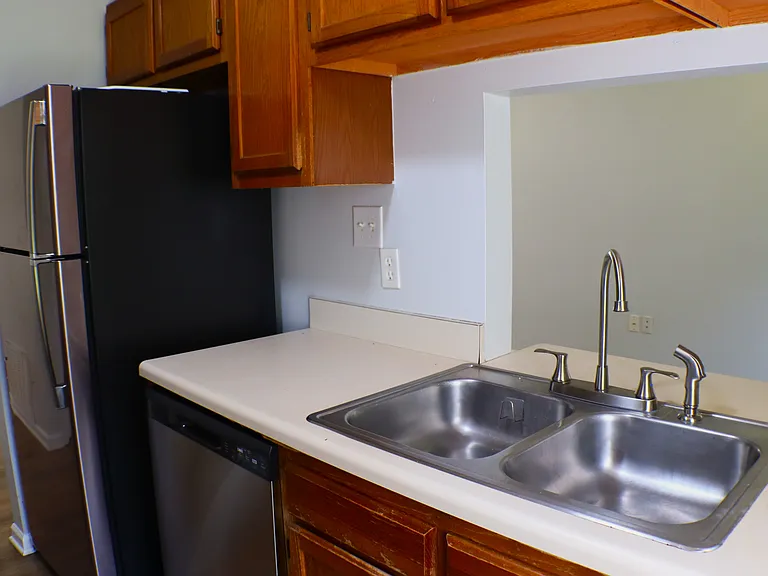 7009 Poplar Grove Trl — Photo 11