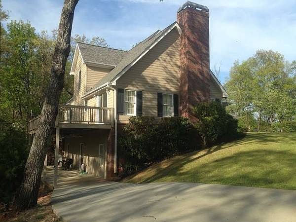 2nd image of 13 Summit Ridge Dr