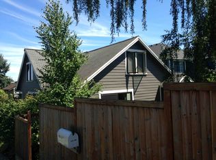 5556 35th Ave NE, Seattle, WA 98105