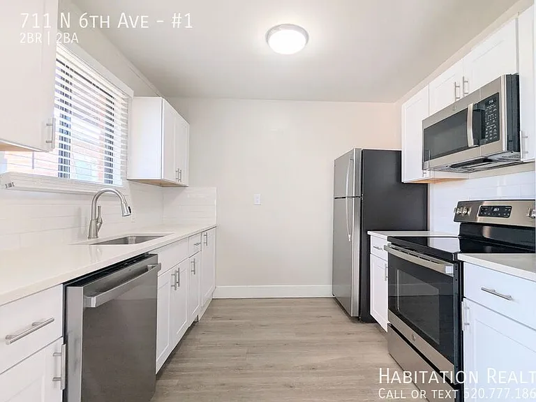 711 N 6th Ave #1 — Photo 1