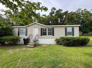 208 Cardinal Dr, Robertsdale, AL 36567
