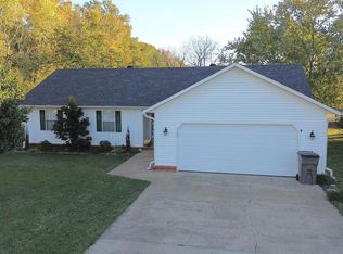 3200 Red Oak Dr, Paragould, AR 72450