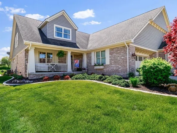 1029 Sterling Ct, Crown Point, IN 46307