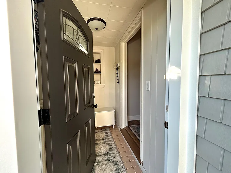 16 White Oak Dr — Photo 7