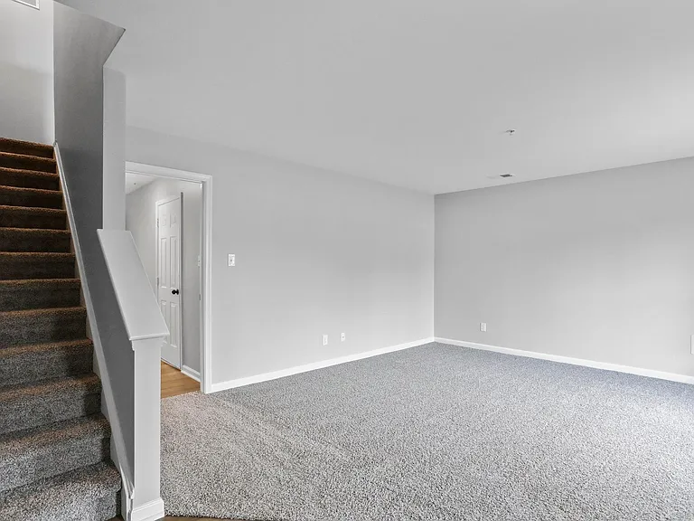 498 S Carlisle St — Photo 7