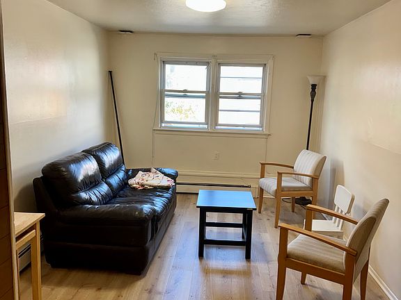 3rd image of 203 South St Floor 1