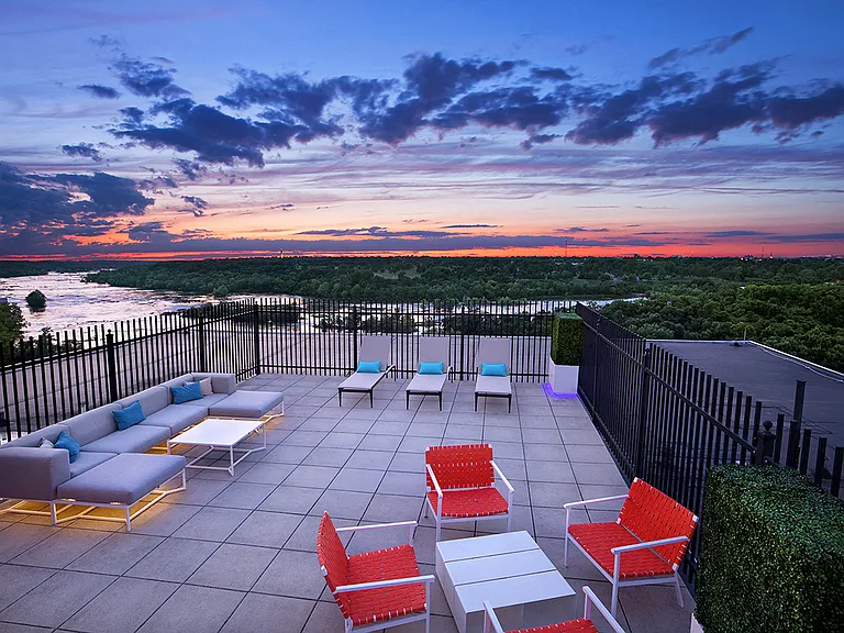 Sky Lounge with Breathtaking River and City Views