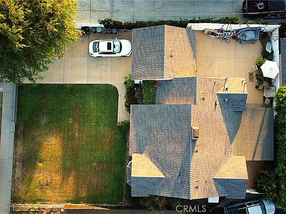 2nd image of 18823 Chase St