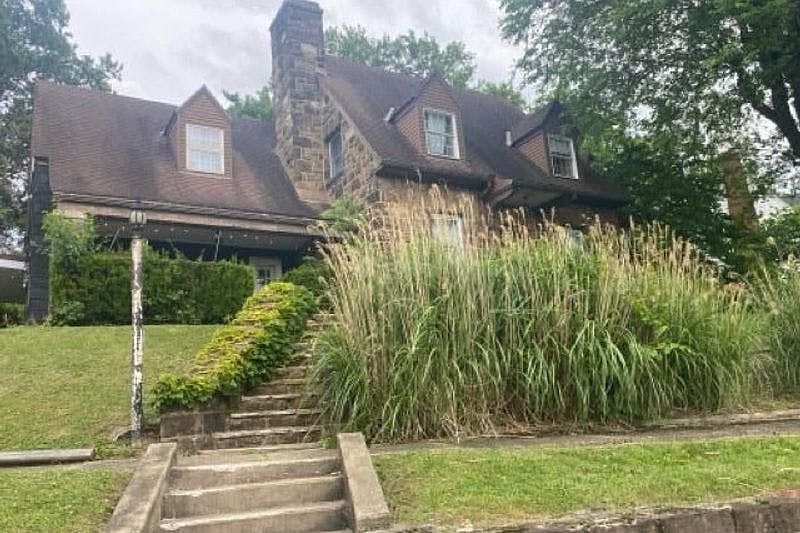 1st image of 103 Sylvanus Ave
