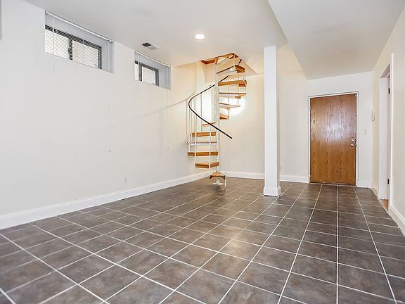 4th image of 7211 S Yates Blvd APT 1B
