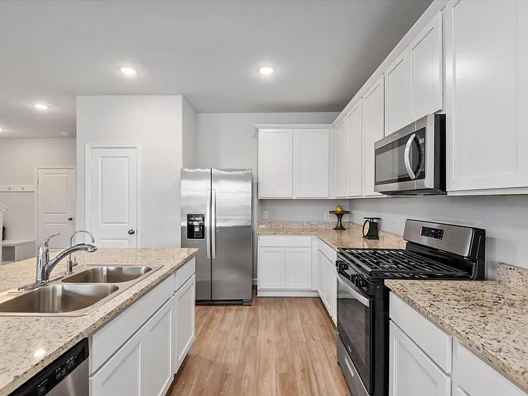 5728 Palm Flower Dr — Photo 4
