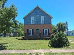 219 E Elm St, Argenta, IL 62501