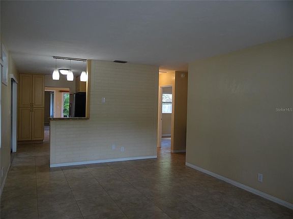 5th image of 827 54th Ave N