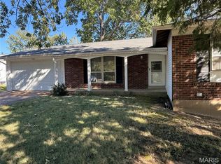 12200 McKelvey Rd, Maryland Heights, MO 63043
