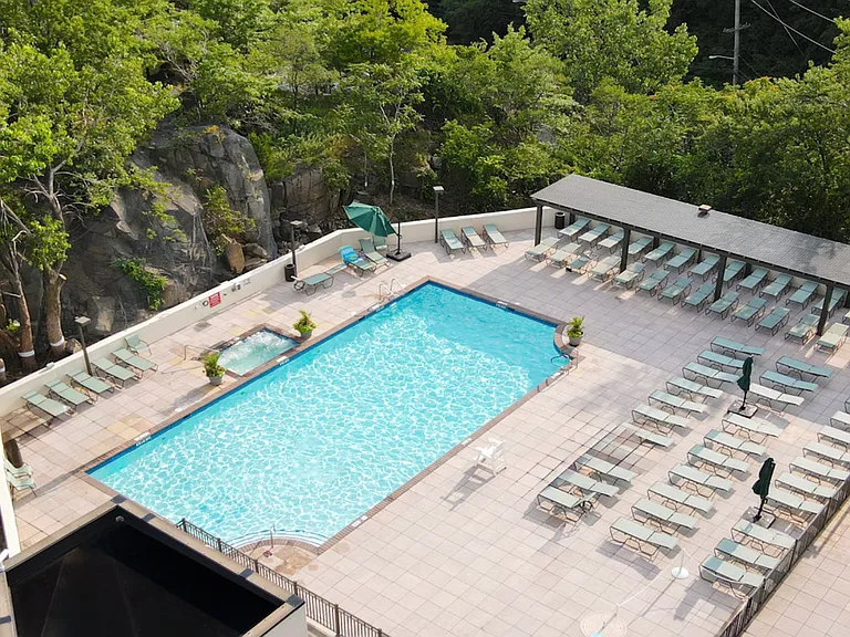 250 Gorge Rd #29-L — Photo 20