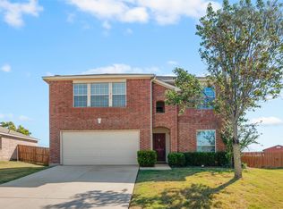 1210 Feather Crest Dr, Krum, TX 76249