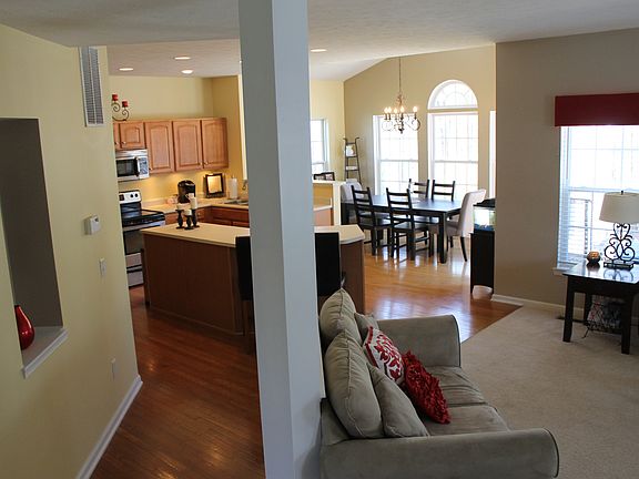 5th image of 1054 Fawn Wood Dr