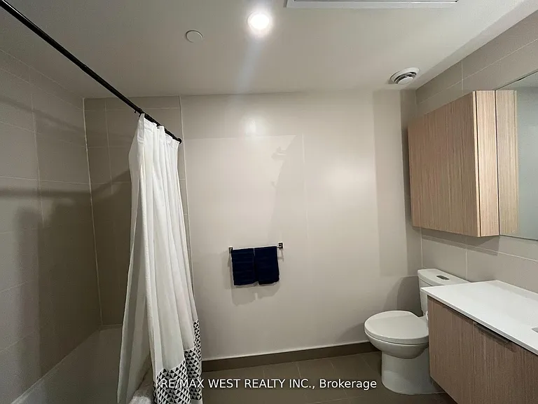 10 Deerlick Ct #202 — Photo 10