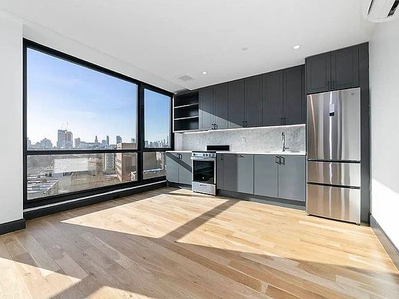 2nd image of 1134 Fulton St APT 9T