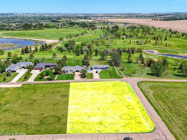 30th Ave SW, Dickinson, ND 58601