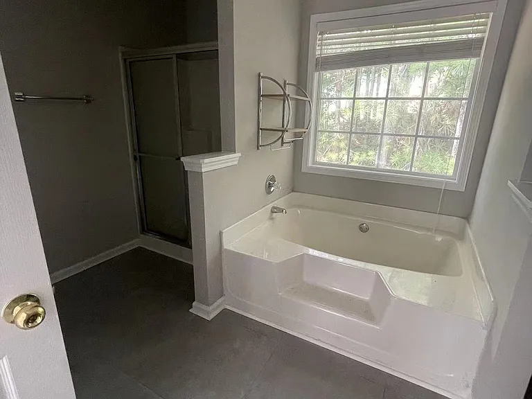 345 Shadetree Ln — Photo 9