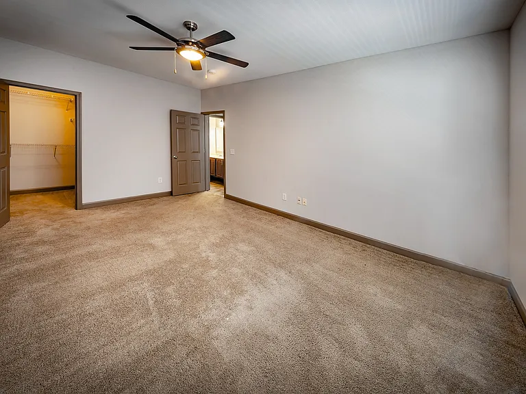 River Ridge — Photo 23