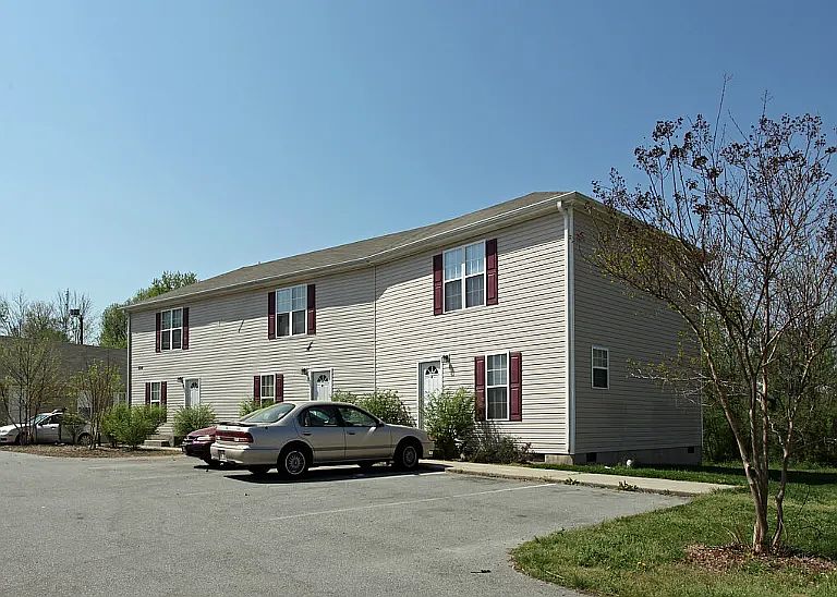 1st image of 3320 Beck St APT A