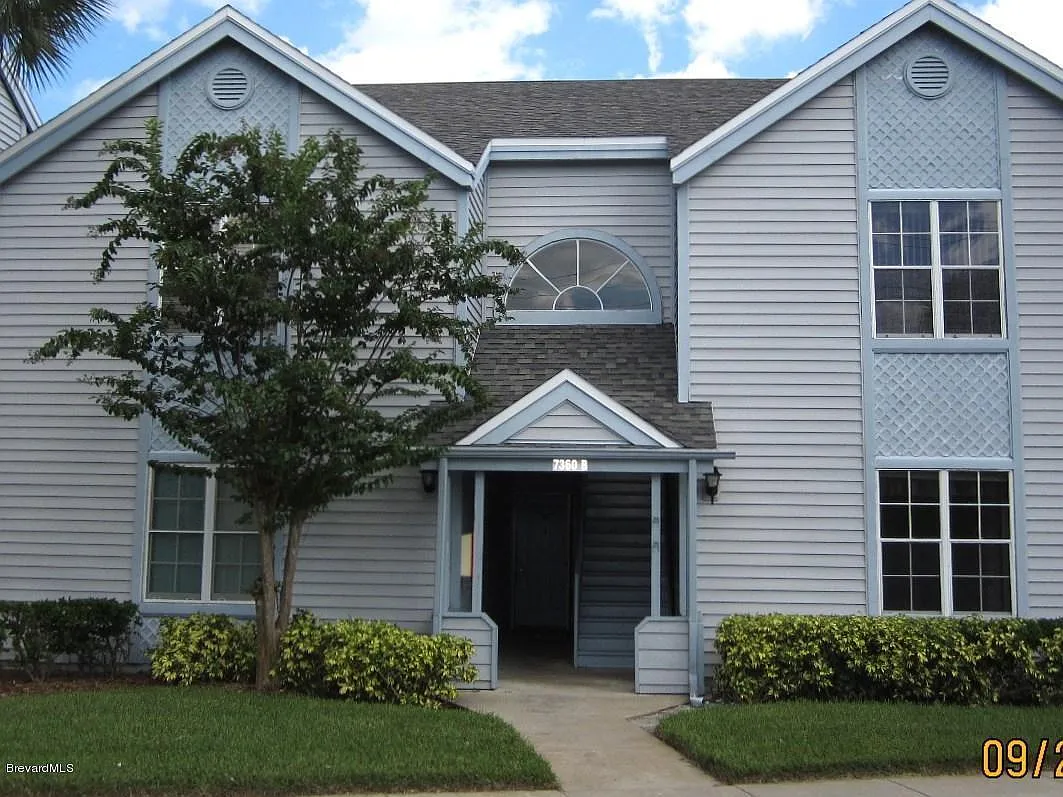 2 bed, 2.0 bath, 1002 sqft, $1,750 — Photo 2
