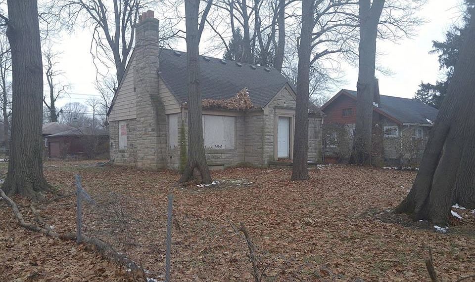 1st image of 3702 Manor Ct