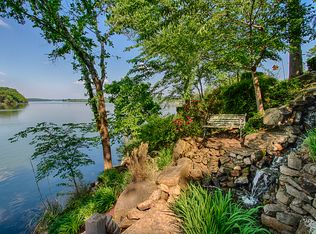 3938 Logans Landing Cir, Louisville, TN 37777