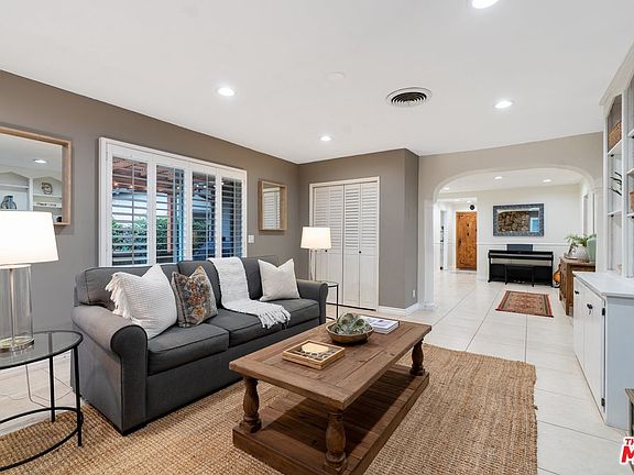5th image of 6635 Sheltondale Ave