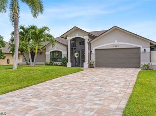 2721 Gleason Pkwy, Cape Coral, FL 33914