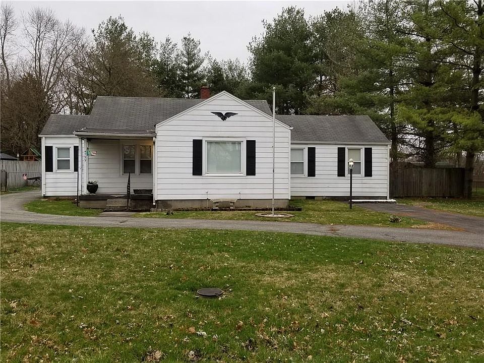 2nd image of 4759 Charney Ave