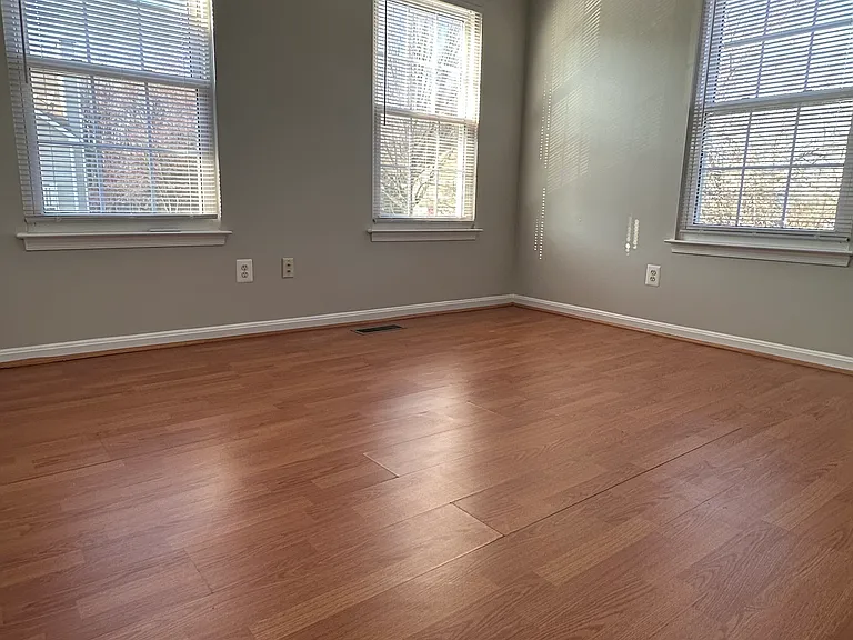 3845 Eaves Ln — Photo 9
