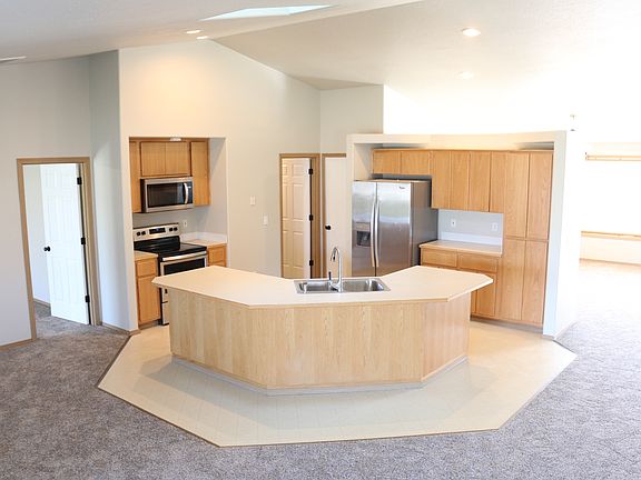 3rd image of 3613 S Newport Pl