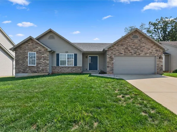 1324 Forest Way, Wentzville, MO 63385