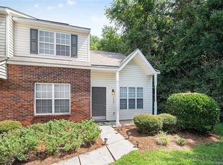 7833 Petrea Ln, Charlotte, NC 28227