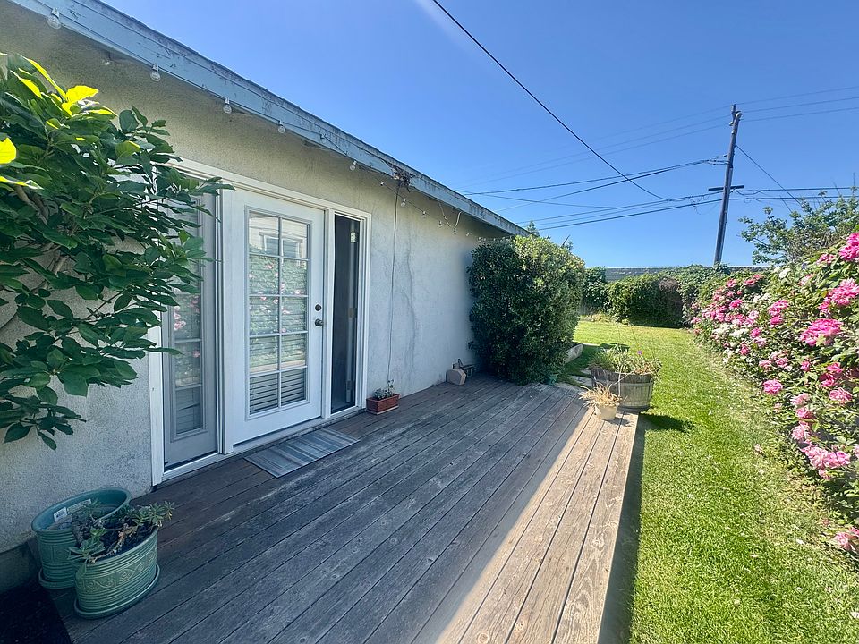 1st image of 373 Freear Dr