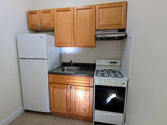 4th image of 1480 York Ave APT 4G