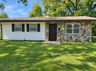 1 Westwood Dr, Cahokia, IL 62206