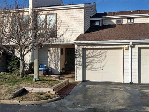 2nd image of 3966 Whispering Oaks Pl