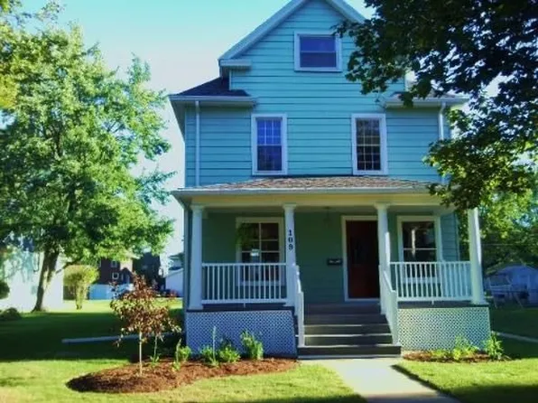 109 W Waupansie St, Dwight, IL 60420