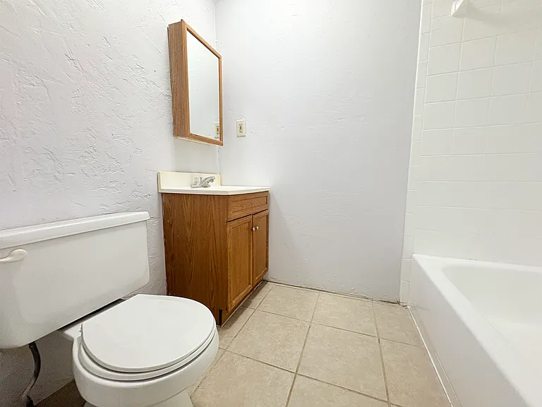 1007 Sutor Rd #B — Photo 12