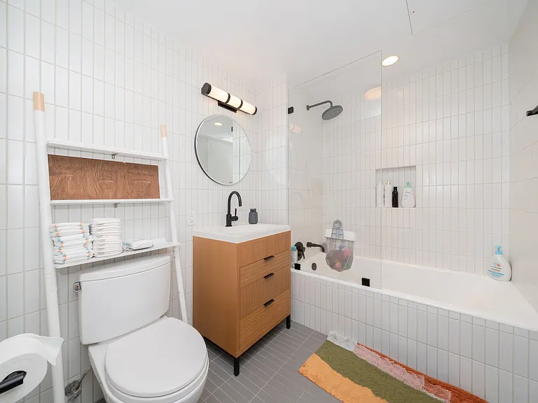 111 Montgomery St #11F — Photo 17