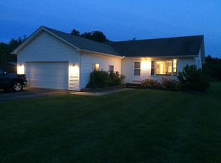 1179 Petts Rd, Fenton, MI 48430